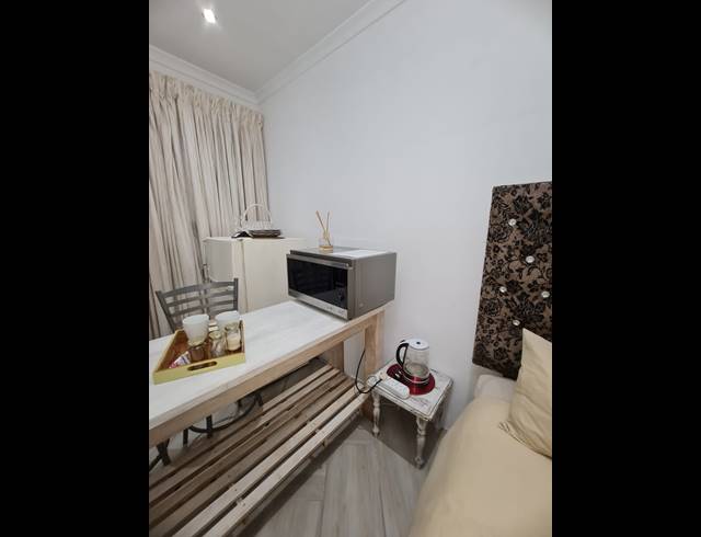 9 BEDROOM FREESTANDING FOR SALE IN HERRWOOD PARK